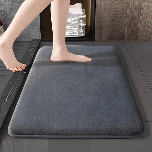 Super absorbent floor mat, super absorbent bath mat, super anti slip